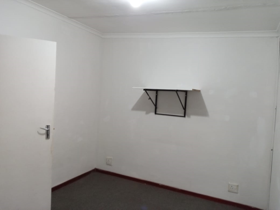 To Let 2 Bedroom Property for Rent in Lotus River Western Cape